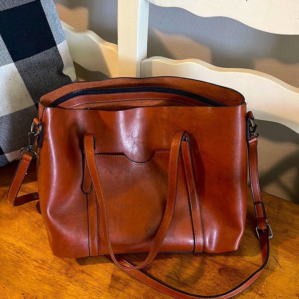 Brown tote